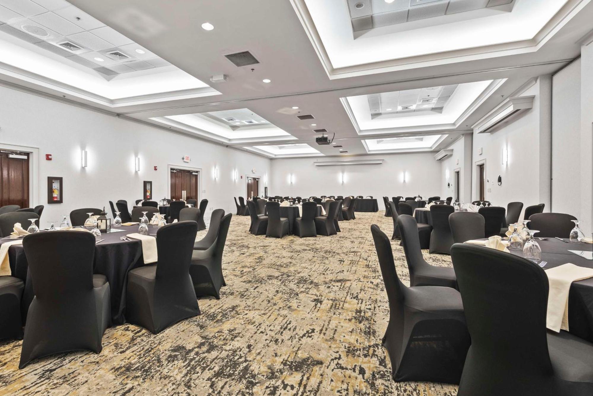 Doubletree By Hilton 4*
