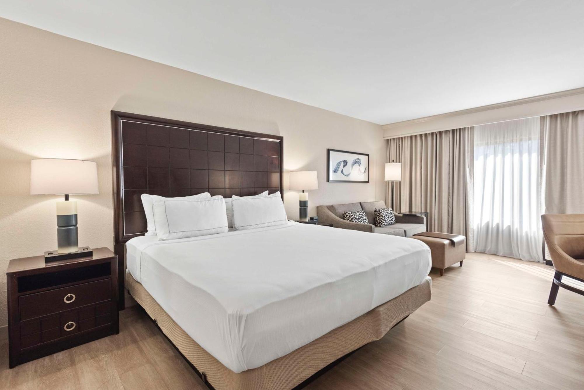 Hotel Doubletree By Hilton