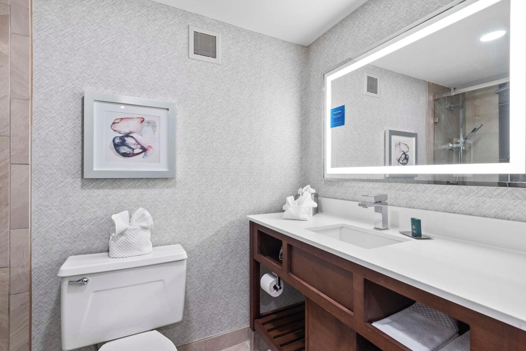 Hotel Doubletree By Hilton
