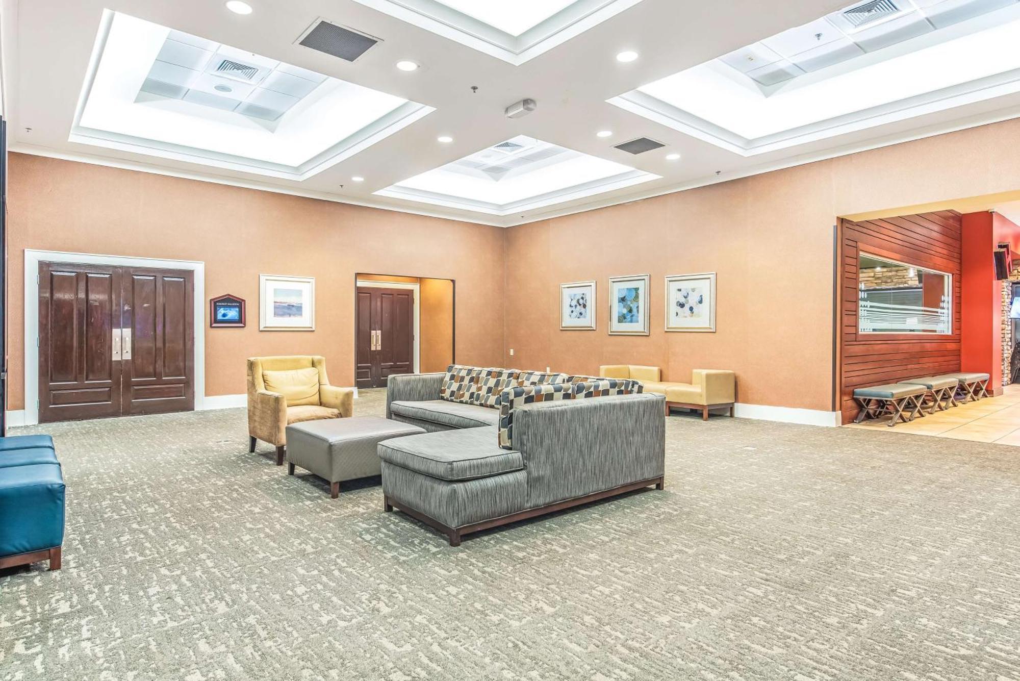 Doubletree By Hilton Hotel 4*